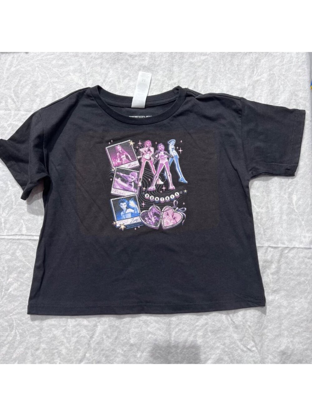 Netflix Huntrix Graphic T-Shirt Black Girls Medium 2023 K-Pop Demon Hunters